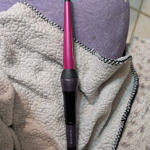 Remington Pink and Black Tapered Curling Wand
